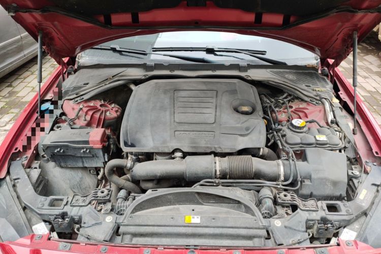 Used Jaguar XEL 2018 2.0T 200 PS Premium Edition Engine Bay