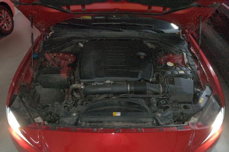 Used Jaguar XEL 2018 2.0T 200 PS Premium Edition Engine Bay