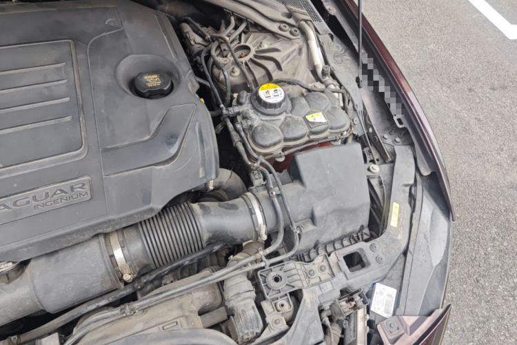 Used Jaguar XEL 2018 2.0T 200 PS Premium Edition Engine Bay Left
