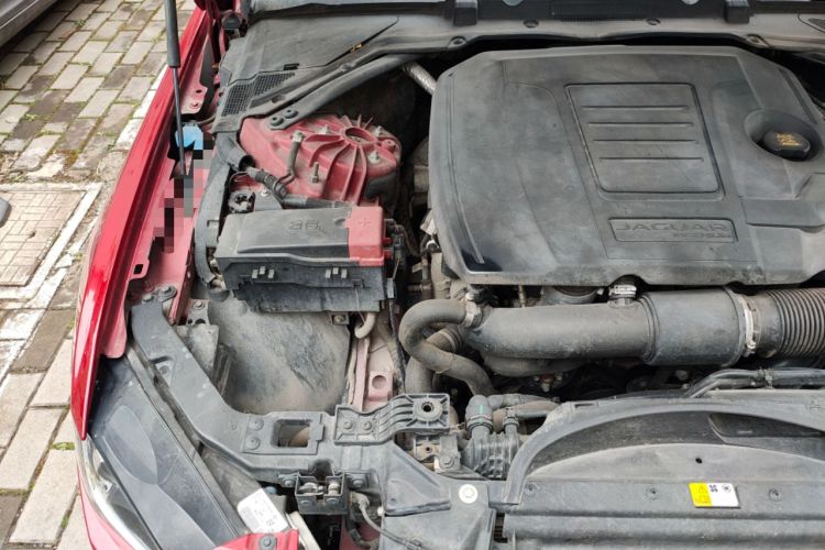 Used Jaguar XEL 2018 2.0T 200 PS Premium Edition Engine Bay Right
