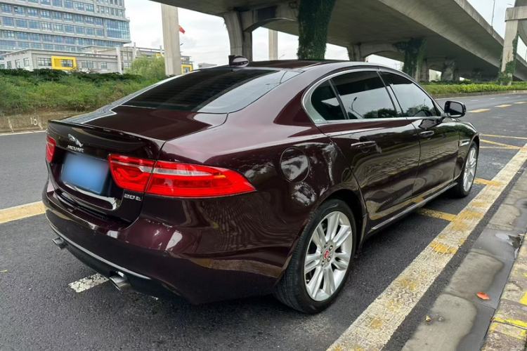 Used Jaguar XEL 2018 2.0T 200 PS Premium Edition Exterior 2