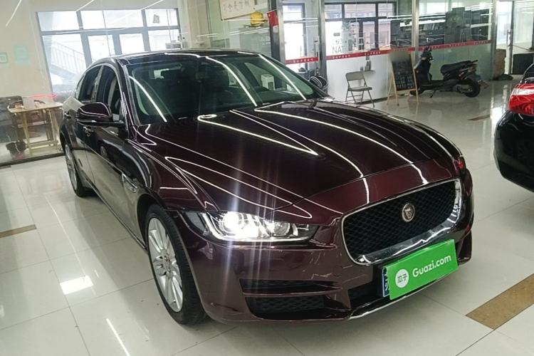 Used Jaguar XEL 2018 2.0T 200 PS Premium Edition Front Right 45 Deg