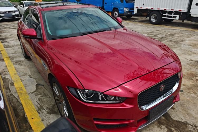 Used Jaguar XEL 2018 2.0T 200 PS Premium Edition Front Right 45 Deg