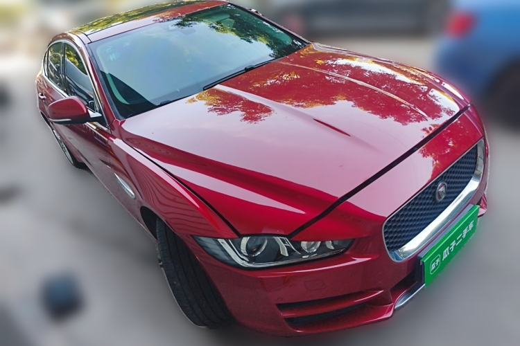 Used Jaguar XEL 2018 2.0T 200 PS Premium Edition Front Right 45 Deg
