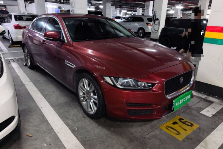 Used Jaguar XEL 2018 2.0T 200 PS Premium Edition Front Right 45 Deg
