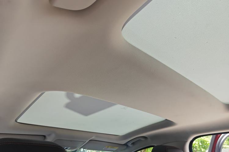 Used Jaguar XEL 2018 2.0T 200 PS Premium Edition Headliner