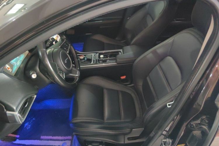 Used Jaguar XEL 2018 2.0T 200 PS Premium Edition Left Front Seat