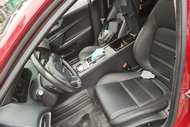 Used Jaguar XEL 2018 2.0T 200 PS Premium Edition Left Front Seat