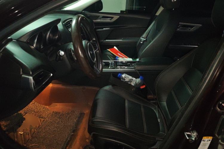 Used Jaguar XEL 2018 2.0T 200 PS Luxury Edition Left Front Seat