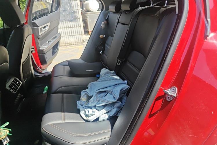Used Jaguar XEL 2018 2.0T 200 PS Premium Edition Left Rear Seat