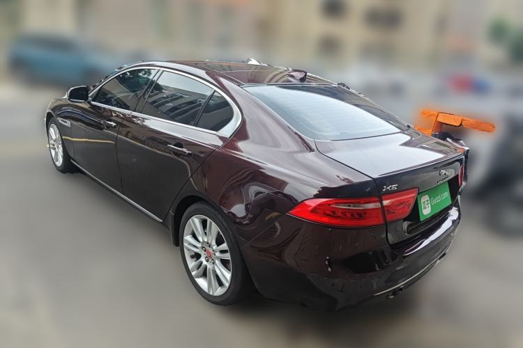 Used Jaguar XEL 2018 2.0T 200 PS Premium Edition Rear Left 45 Deg