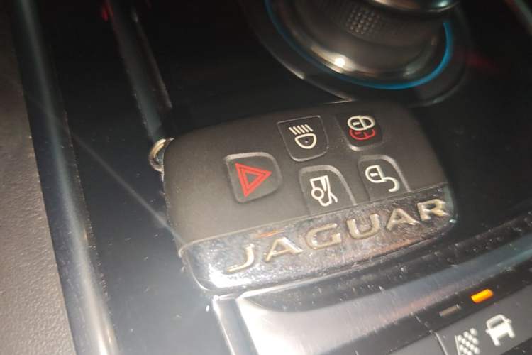 Used Jaguar XEL 2018 2.0T 200 PS Premium Edition Vehicle Key