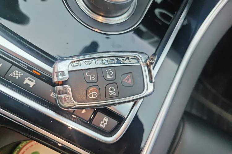 Used Jaguar XEL 2018 2.0T 200 PS Premium Edition Vehicle Key