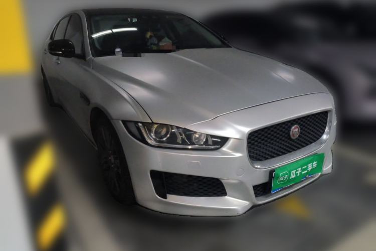 Used Jaguar XEL 2018 2.0T 200 PS Premium Edition Front Right 45 Deg