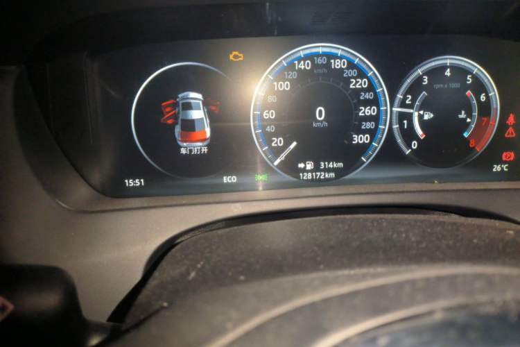 Used Jaguar XEL 2018 2.0T 200 PS Premium Edition Odometer Close Up