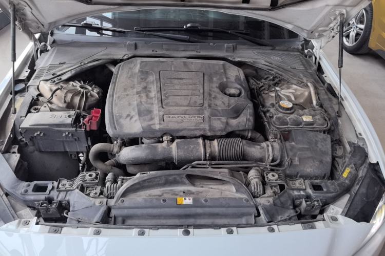Used Jaguar XEL 2018 2.0T 250 PS Premium Edition Engine Bay