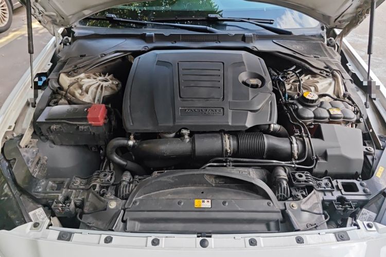 Used Jaguar XEL 2018 2.0T 200 PS Luxury Edition Engine Bay