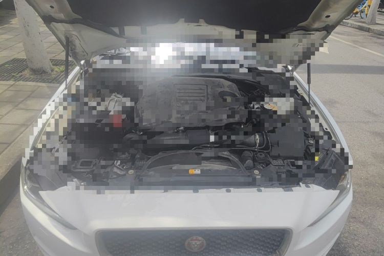 Used Jaguar XEL 2018 2.0T 200 PS Premium Edition Engine Bay
