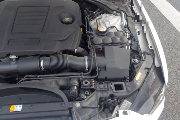 Used Jaguar XEL 2018 2.0T 200 PS Premium Edition Engine Bay Left