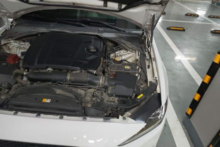 Used Jaguar XEL 2018 2.0T 200 PS Premium Edition Engine Bay Left