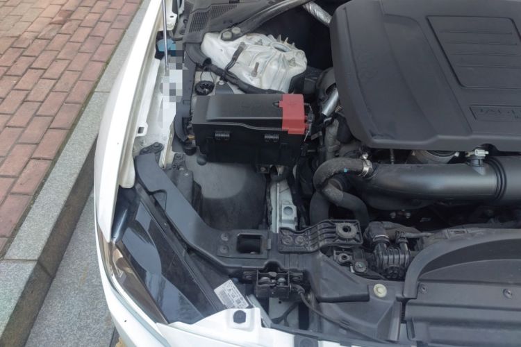 Used Jaguar XEL 2018 2.0T 200 PS Premium Edition Engine Bay Right