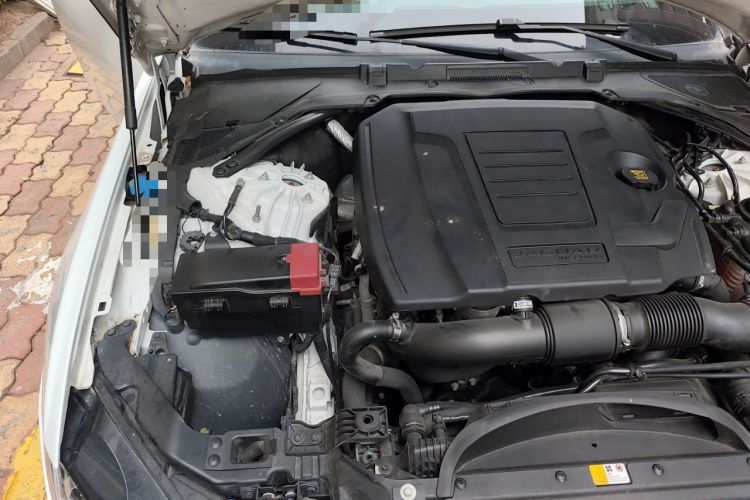 Used Jaguar XEL 2018 2.0T 200 PS Premium Edition Engine Bay Right