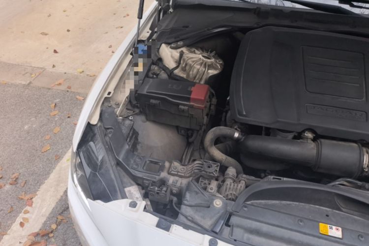 Used Jaguar XEL 2018 2.0T 250 PS Premium Edition Engine Bay Right