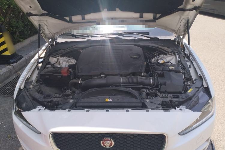 Used Jaguar XEL 2018 2.0T 200 PS Luxury Edition Engine Bay