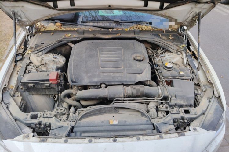 Used Jaguar XEL 2018 2.0T 200 PS Premium Edition Engine Bay