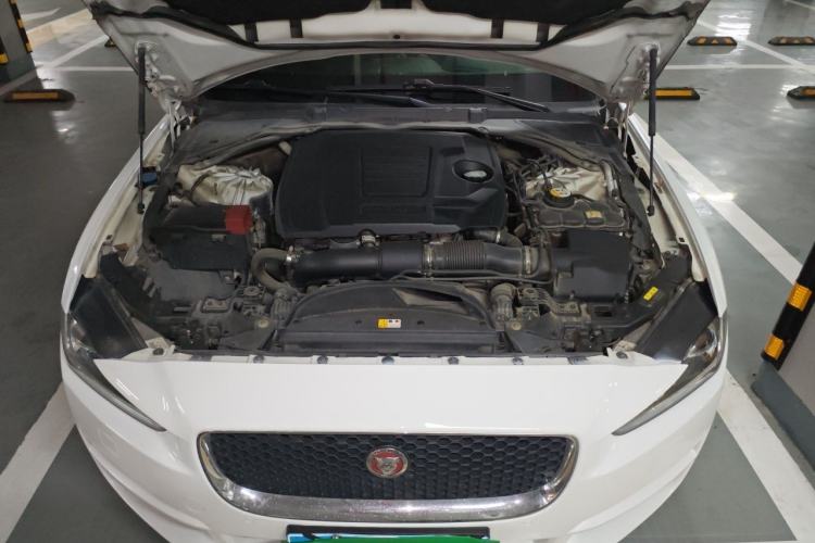 Used Jaguar XEL 2018 2.0T 200 PS Premium Edition Engine Bay