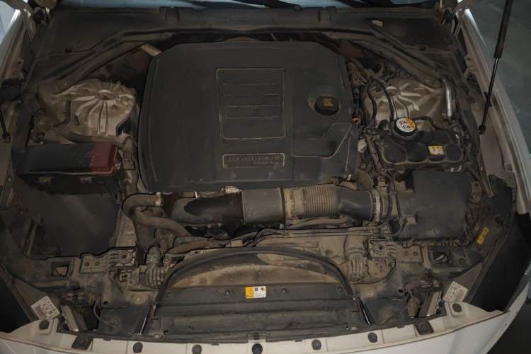 Used Jaguar XEL 2018 2.0T 200 PS Luxury Edition Engine Bay