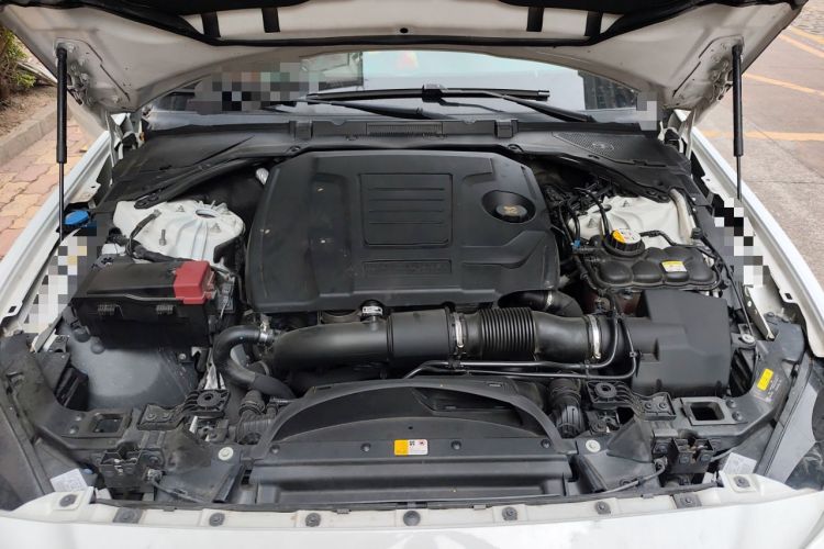 Used Jaguar XEL 2018 2.0T 200 PS Premium Edition Engine Bay
