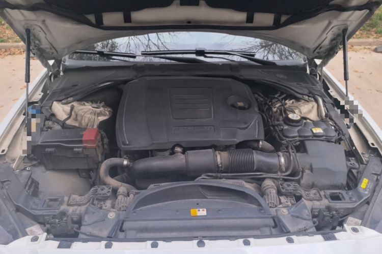 Used Jaguar XEL 2018 2.0T 250 PS Premium Edition Engine Bay