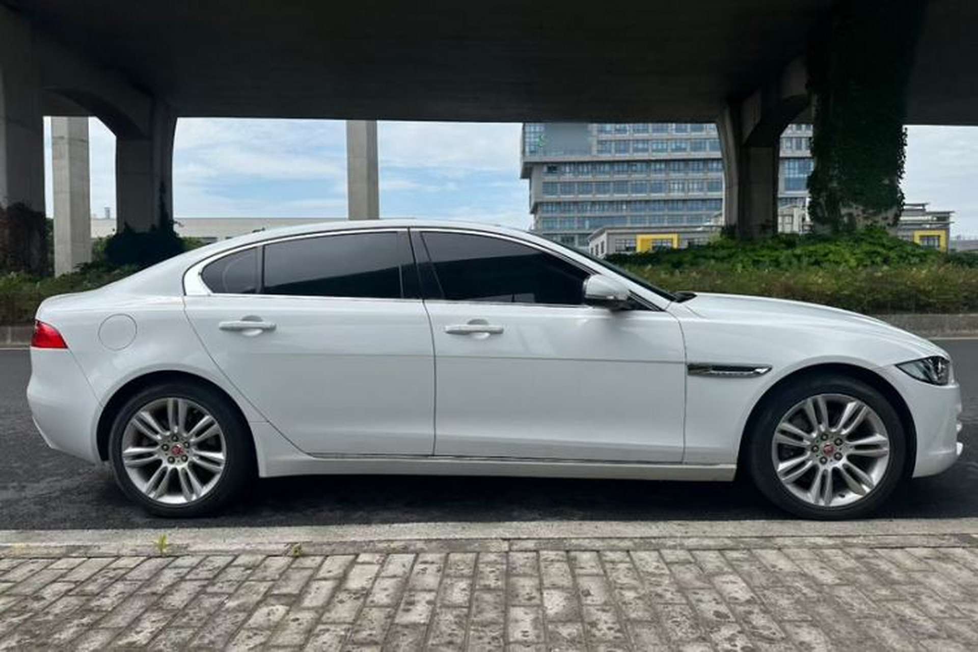 Used Jaguar XEL 2018 2.0T 200 PS Premium Edition Exterior 1