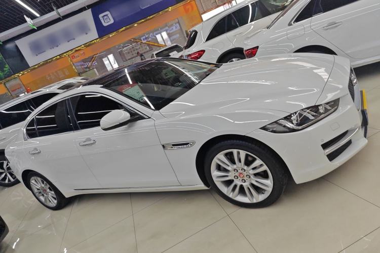 Used Jaguar XEL 2018 2.0T 200 PS Premium Edition Exterior 2