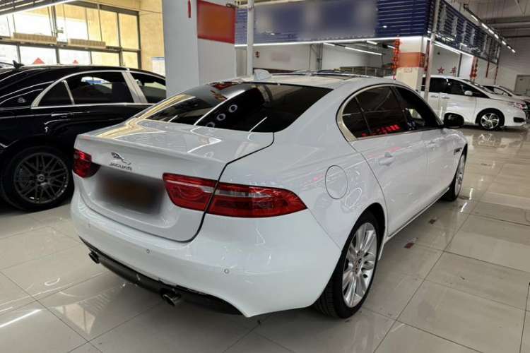 Used Jaguar XEL 2018 2.0T 200 PS Premium Edition Exterior 4