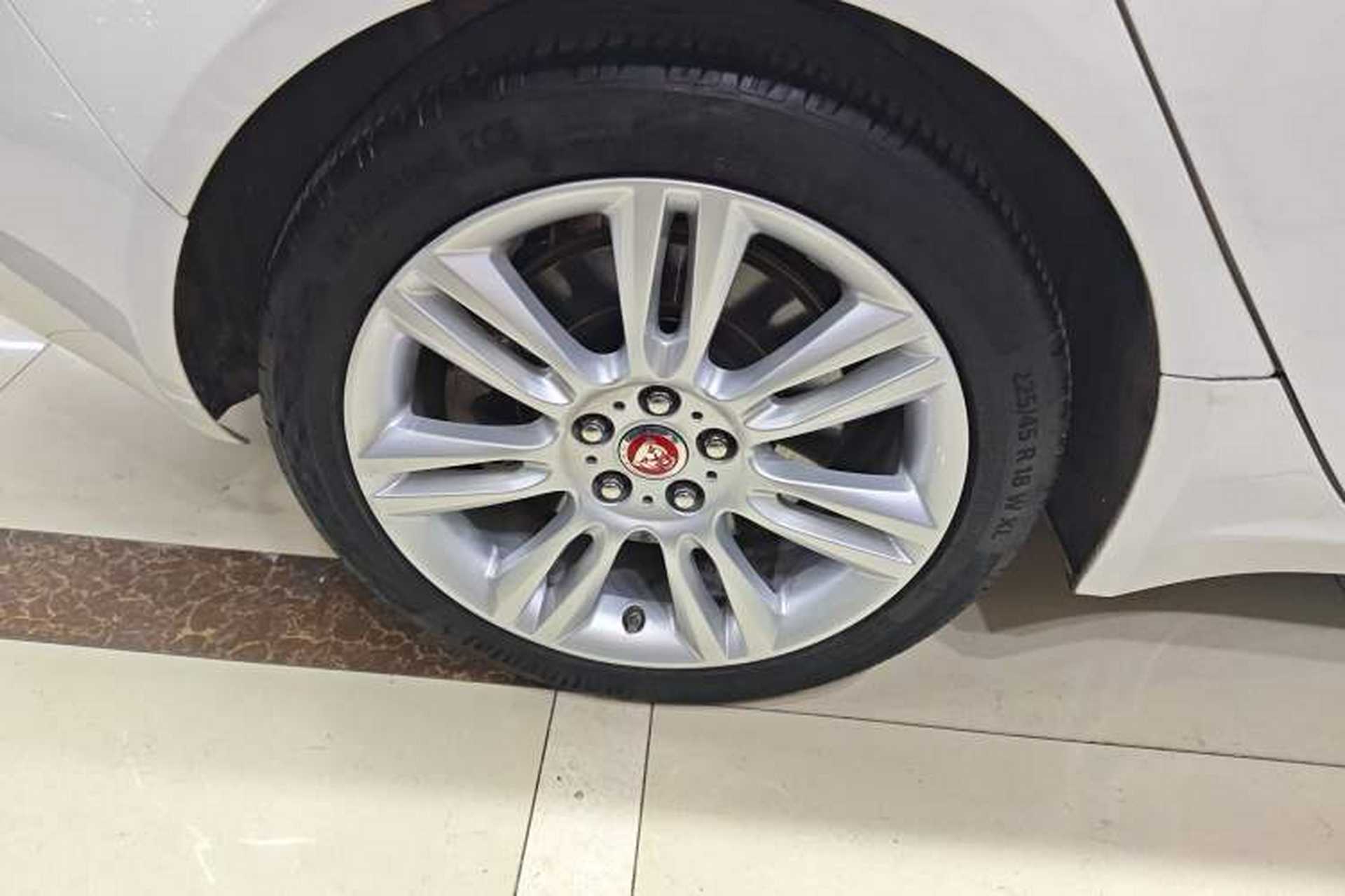 Used Jaguar XEL 2018 2.0T 200 PS Premium Edition Exterior 5