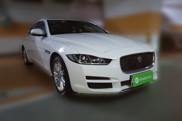 Used Jaguar XEL 2018 2.0T 200 PS Luxury Edition Front Right 45 Deg
