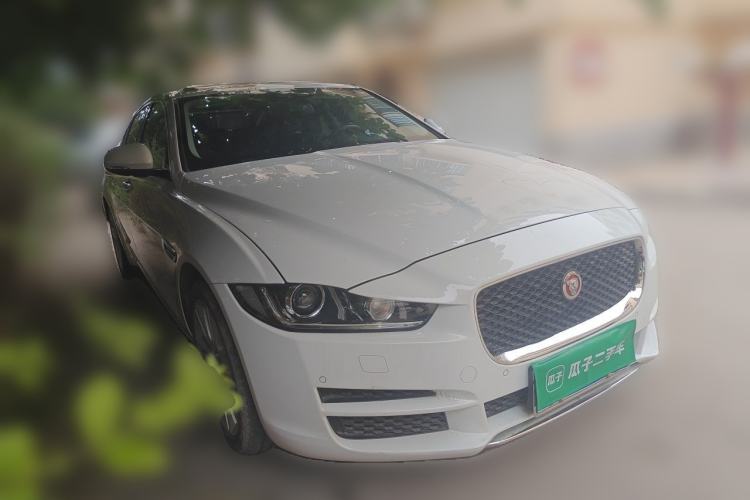 Used Jaguar XEL 2018 2.0T 200 PS Premium Edition Front Right 45 Deg