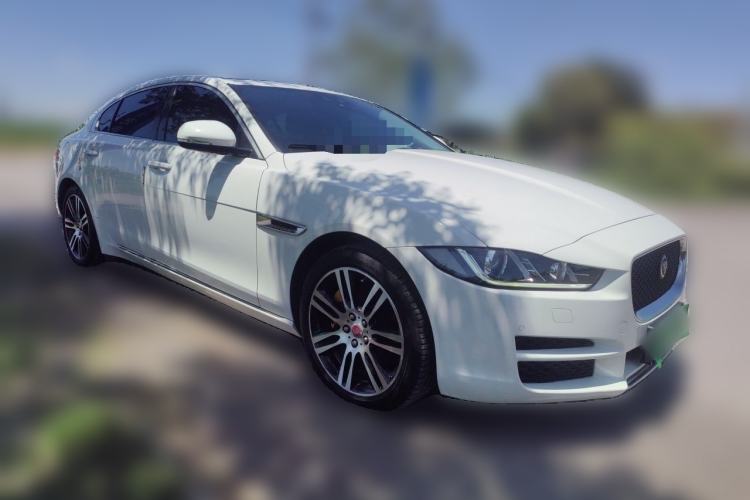 Used Jaguar XEL 2018 2.0T 250 PS Premium Edition Front Right 45 Deg