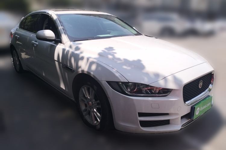 Used Jaguar XEL 2018 2.0T 200 PS Luxury Edition Front Right 45 Deg