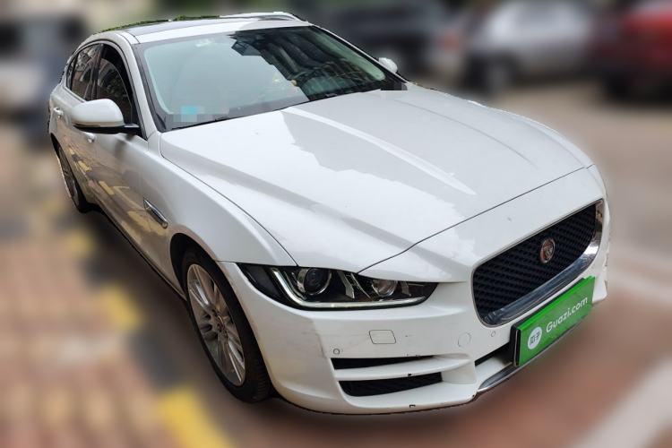 Used Jaguar XEL 2018 2.0T 200 PS Premium Edition Front Right 45 Deg