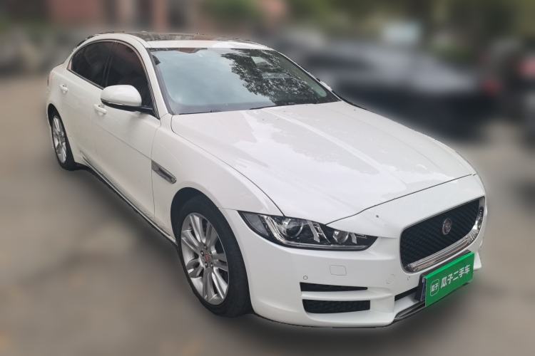 Used Jaguar XEL 2018 2.0T 250 PS Premium Edition Front Right 45 Deg