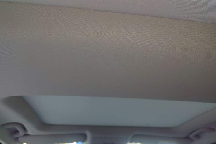 Used Jaguar XEL 2018 2.0T 200 PS Premium Edition Headliner