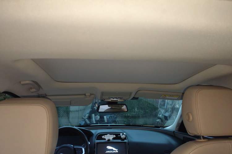 Used Jaguar XEL 2018 2.0T 200 PS Premium Edition Headliner