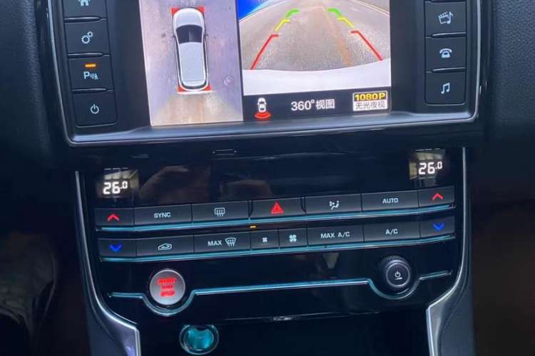 Used Jaguar XEL 2018 2.0T 200 PS Luxury Edition Interior 2