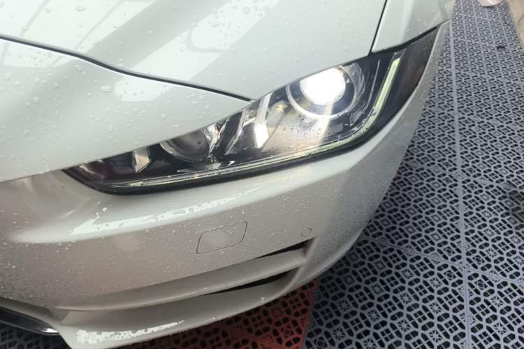 Used Jaguar XEL 2018 2.0T 200 PS Premium Edition Left Front Headlight