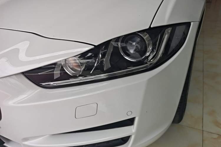 Used Jaguar XEL 2018 2.0T 200 PS Premium Edition Left Front Headlight