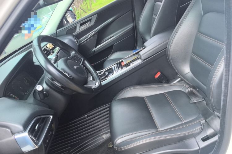 Used Jaguar XEL 2018 2.0T 200 PS Premium Edition Left Front Seat