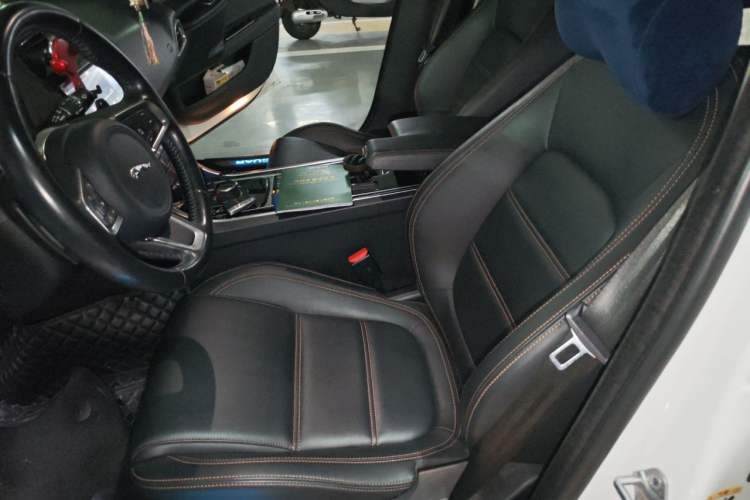 Used Jaguar XEL 2018 2.0T 200 PS Premium Edition Left Front Seat